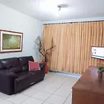 Apartamento Familia A 10 Mim Da Praia Do Forte Em Cabo Frio